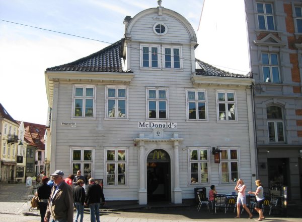 Bergen MacD