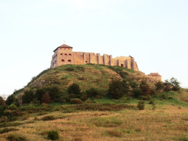 Burg Suemeg