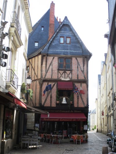 Tours Place Plumereau Tours Place Plumereau
