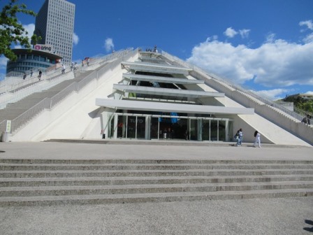 Tirana-Pyramide Tirana-Pyramide