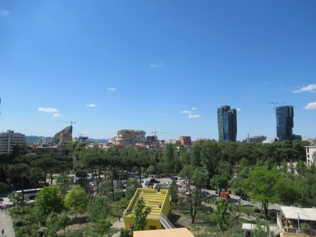 Tirana-Pyramidenblick Tirana-Pyramidenblick