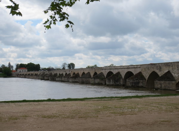 Beaugency Bruecke