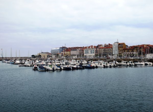 Gijon-Hafen