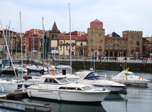 Gijon-Hafen