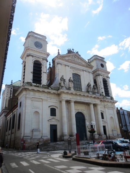 Montauban weisse Kathedrale