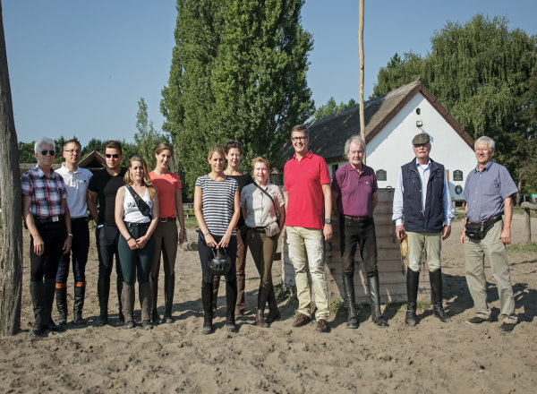 multinationale Reiterfreunde